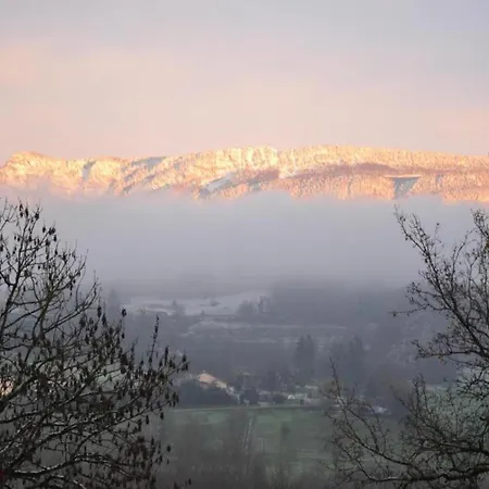 Vakantiehuis Lakeside Escape For 6 Guests, Cleaning Included Beaulieu (Cantal)