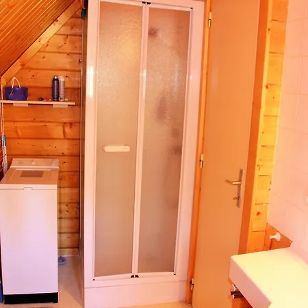 Lakeside Escape For 6 Guests, Cleaning Included Beaulieu (Cantal)