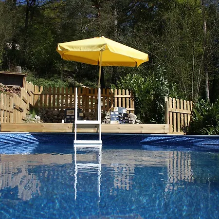 Lakeside Escape For 6 Guests, Cleaning Included Vakantiehuis *