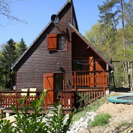 Lakeside Escape For 6 Guests, Cleaning Included Vakantiehuis *